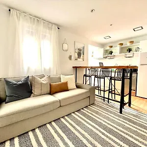 Moderno Cerca Del Metro Appartement
