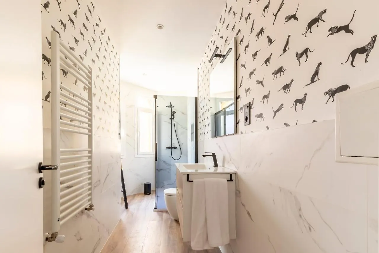 Vivienda Turistica Plaza De Los Tres Pilares Bilbao 0*,  Španělsko